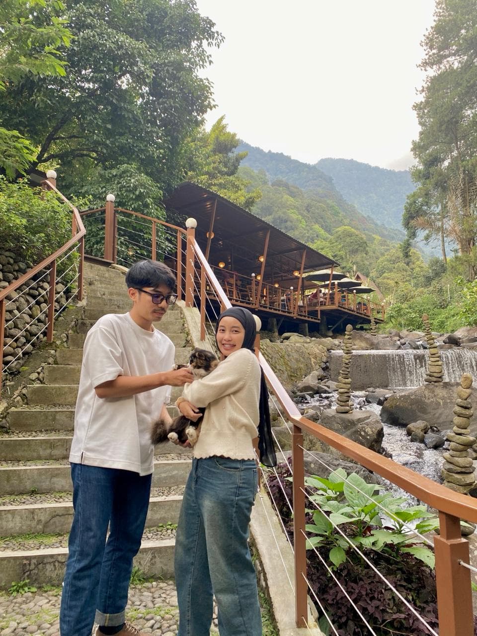 Menjelajah Dunia Bersama 3
